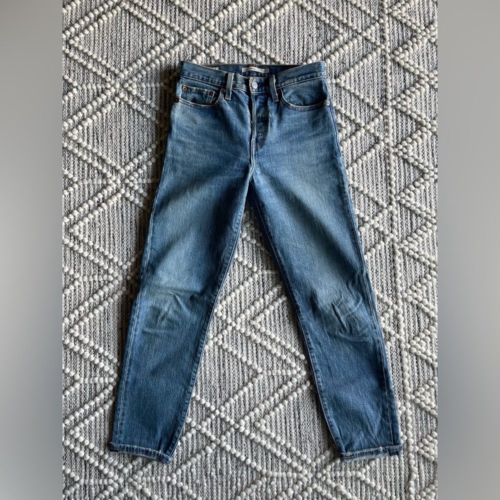 🌿Levi’s Icon Wedgie Fit